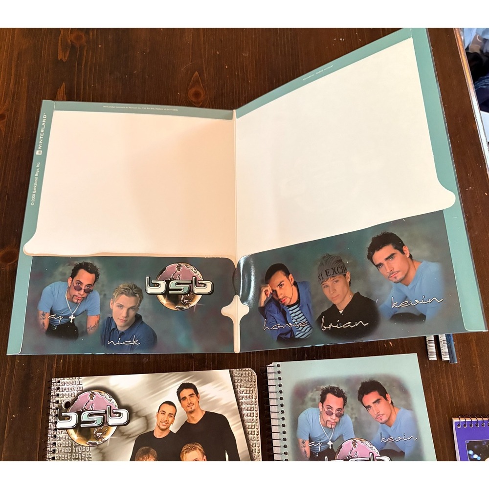 Backstreet Boys Stationary Notebooks, Pencils, Portfolio 2000 Paper Gift Box - Picture 3 of 5